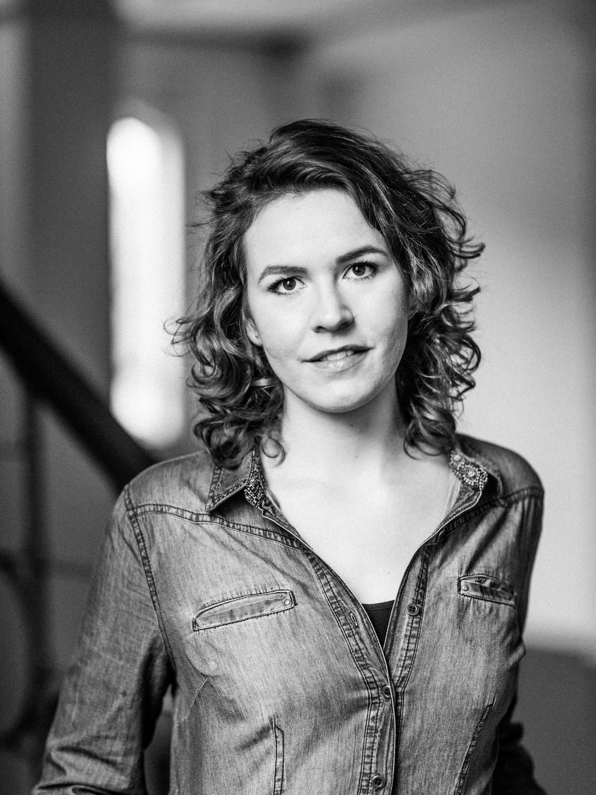 Yetuk sochli xonimlar bilan jinsiy aloqa